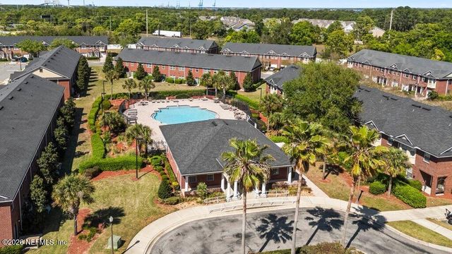 1523 FIELDVIEW Drive, Jacksonville, FL 32225