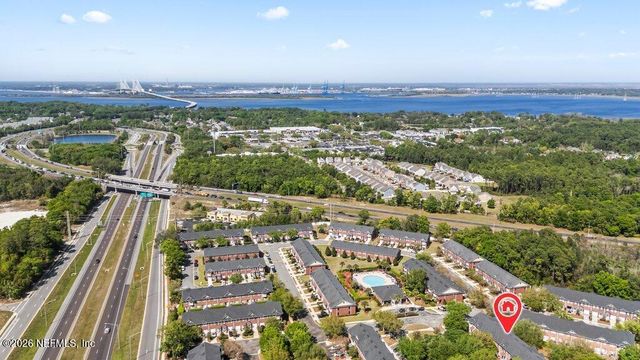 1523 FIELDVIEW Drive, Jacksonville, FL 32225