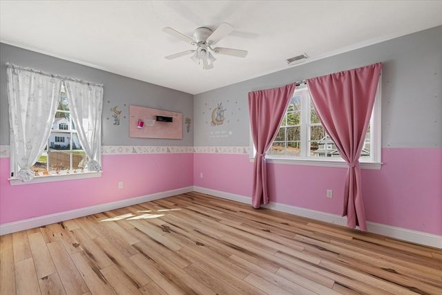 8 William Dr 8, Douglas, MA 01516