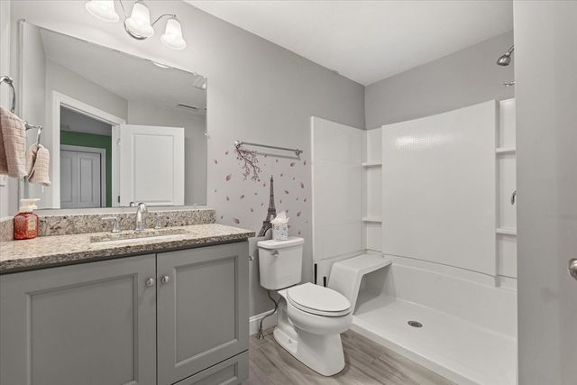 8 William Dr 8, Douglas, MA 01516