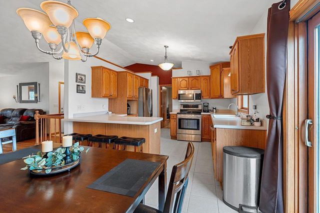 W6678 EMERALD COURT, Greenville, WI 54942