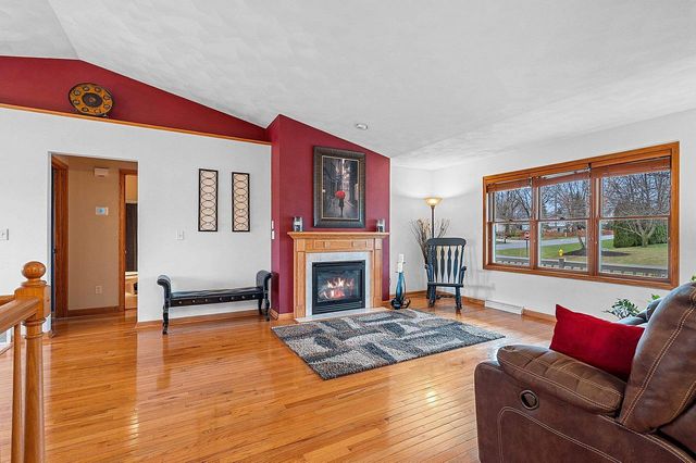 W6678 EMERALD COURT, Greenville, WI 54942