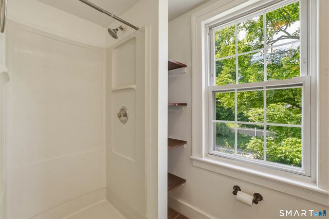945 Glastonbury Turnpike 2, Portland, CT 06480
