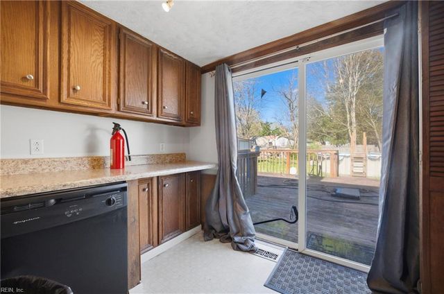 1220 Tyler AVE, Newport News, VA 23601