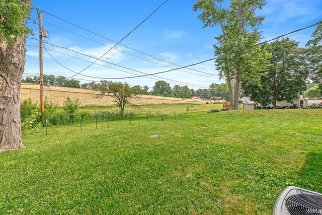 19819 Ruth Avenue, South Bend, IN 46614
