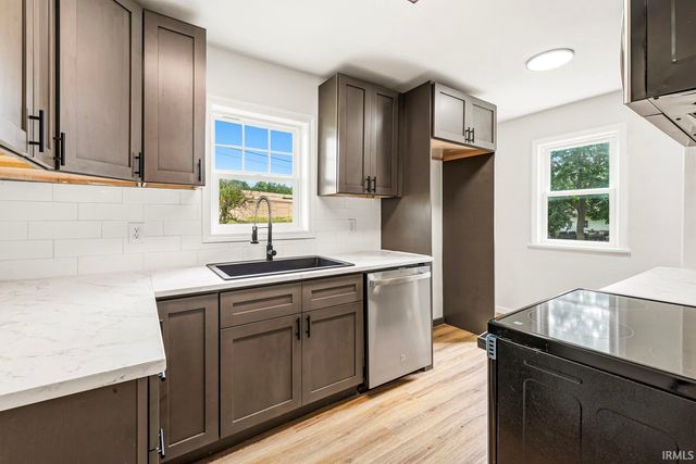 19819 Ruth Avenue, South Bend, IN 46614