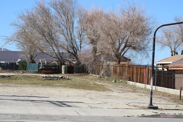 82nd St East & Pearblossom Highway, Littlerock, CA 93543