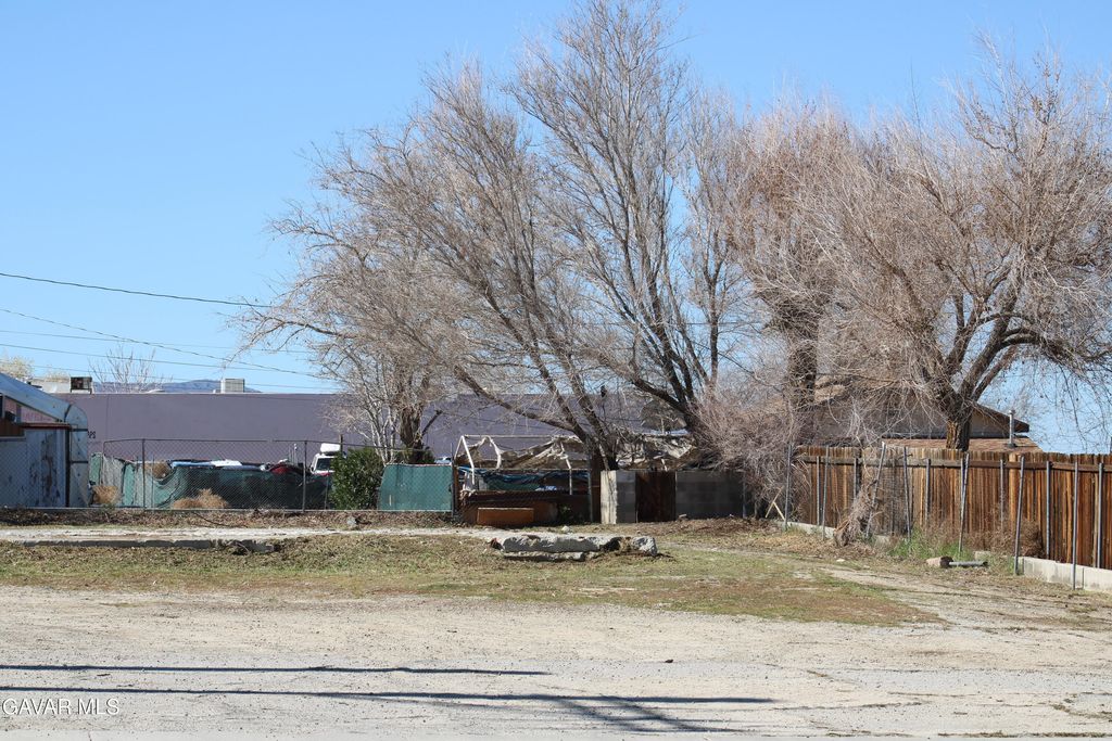 82nd St East & Pearblossom Highway, Littlerock, CA 93543