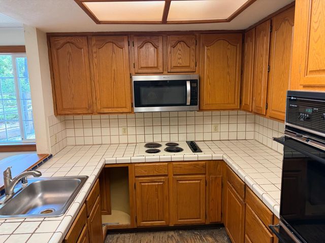 14041 Druid Ln, Pine Grove, CA 95665