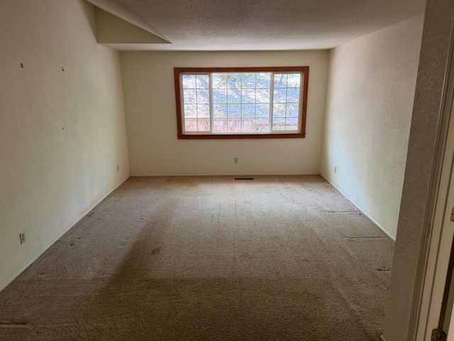 14041 Druid Ln, Pine Grove, CA 95665