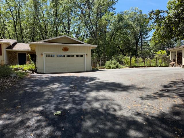 14041 Druid Ln, Pine Grove, CA 95665