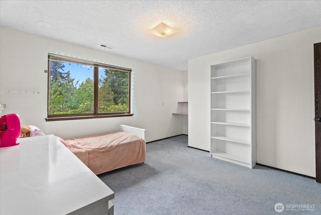 4306 Brookdale Road E, Tacoma, WA 98446