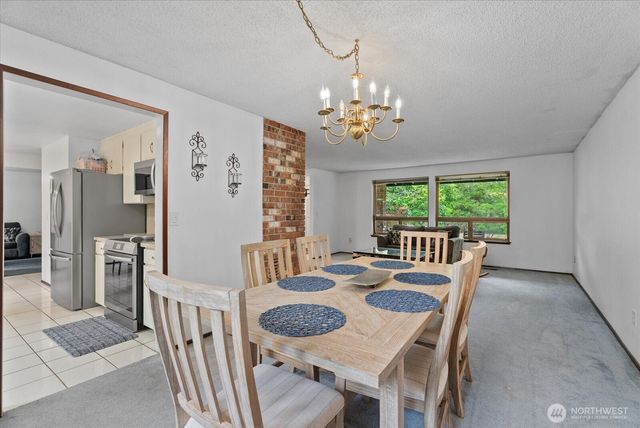 4306 Brookdale Road E, Tacoma, WA 98446