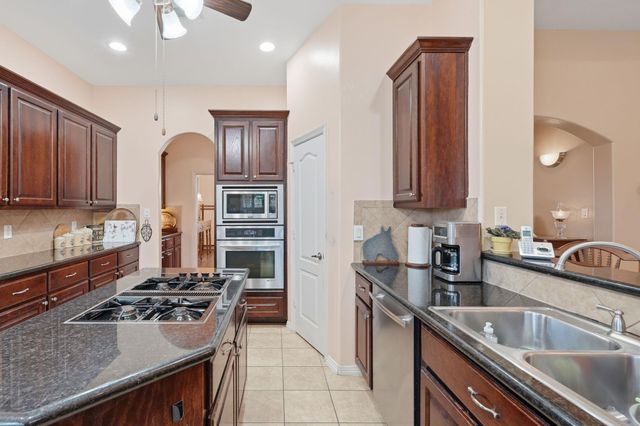 4806 Kings Way, Houston, TX 77069