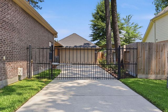 4806 Kings Way, Houston, TX 77069