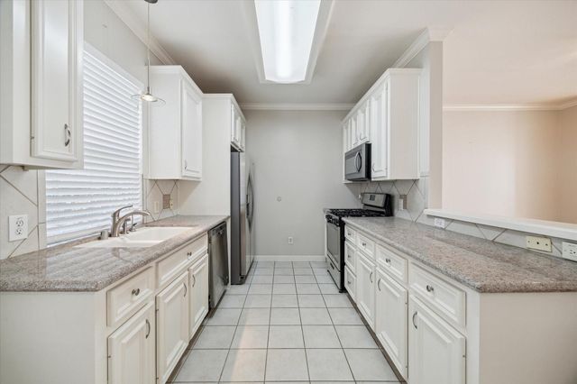 1639 Sutton Street, Houston, TX 77006