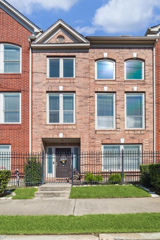 1639 Sutton Street, Houston, TX 77006