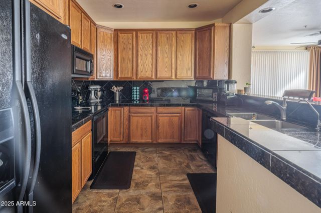 10655 N 9TH Street 135, Phoenix, AZ 85020