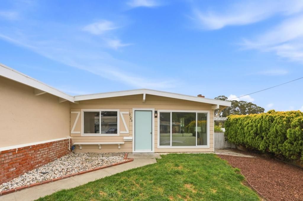Image 2 of property listing at 2140 Espanola Drive, San Pablo, CA 94806