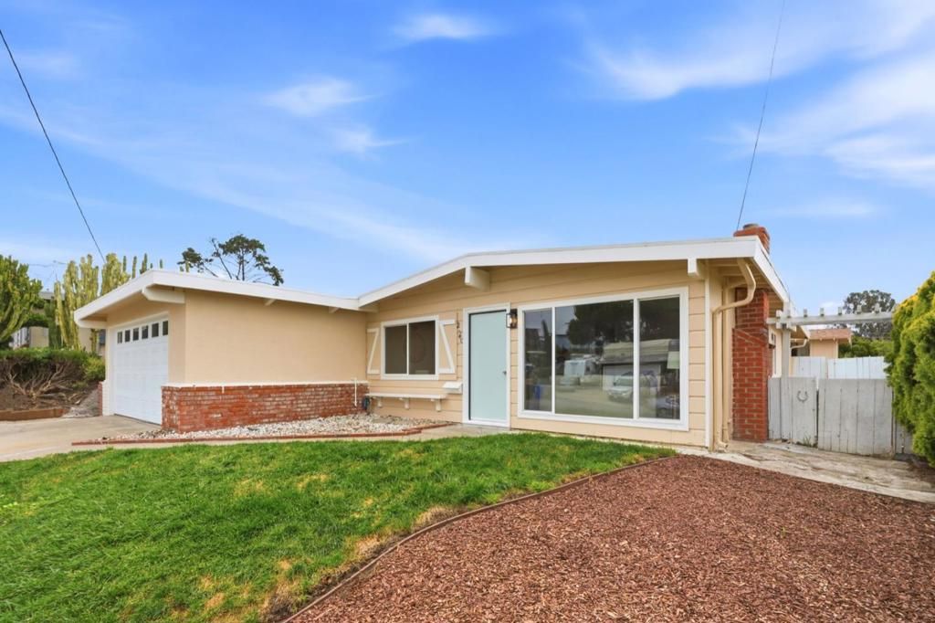Image 3 of property listing at 2140 Espanola Drive, San Pablo, CA 94806