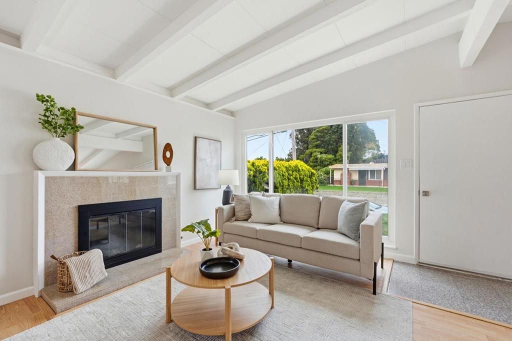 Image 8 of property listing at 2140 Espanola Drive, San Pablo, CA 94806