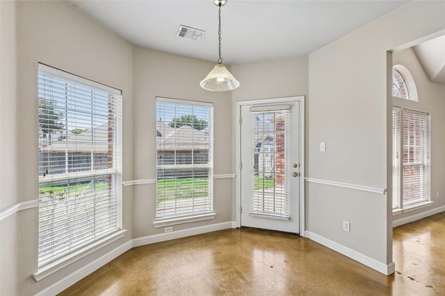 5376 Lake Chelen Drive, Fort Worth, TX 76137