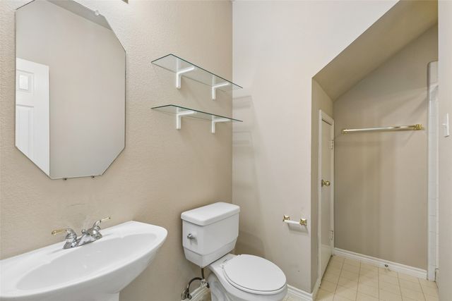 5376 Lake Chelen Drive, Fort Worth, TX 76137
