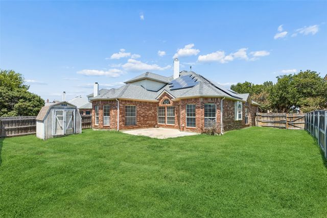 5376 Lake Chelen Drive, Fort Worth, TX 76137