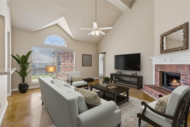 5376 Lake Chelen Drive, Fort Worth, TX 76137