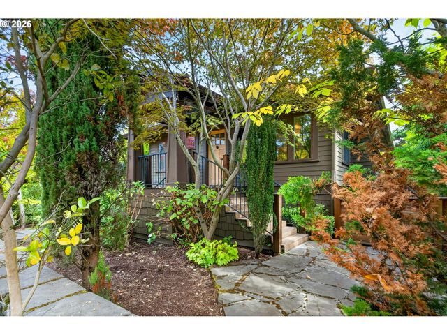 7128 N CURTIS Ave, Portland, OR 97217