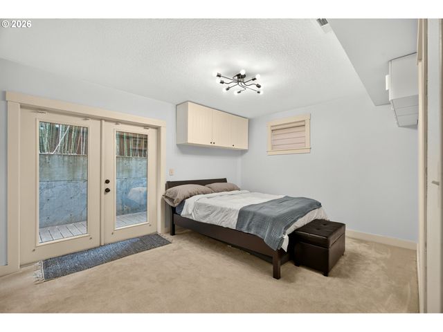 7128 N CURTIS Ave, Portland, OR 97217