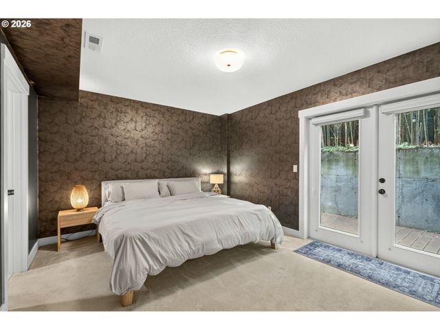 7128 N CURTIS Ave, Portland, OR 97217
