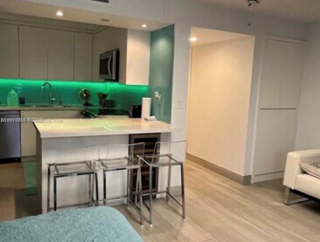 2457 Collins Ave 1605, Miami Beach, FL 33140