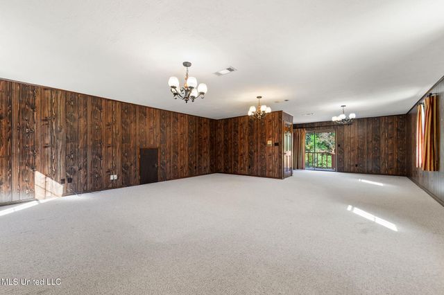 1410 Bay Ridge Drive, Gautier, MS 39553