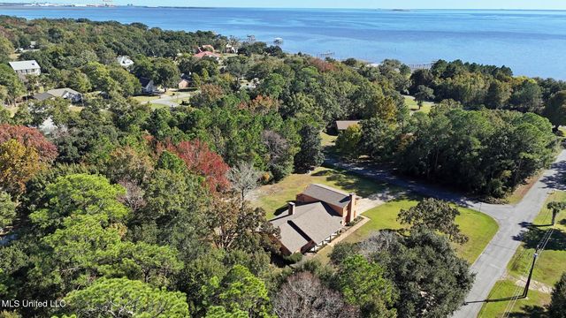 1410 Bay Ridge Drive, Gautier, MS 39553