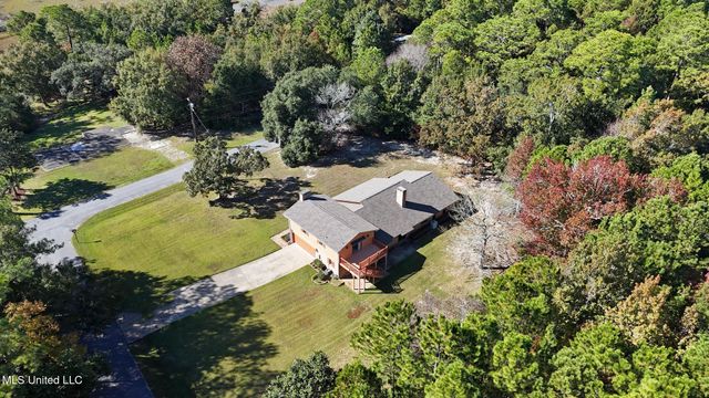 1410 Bay Ridge Drive, Gautier, MS 39553