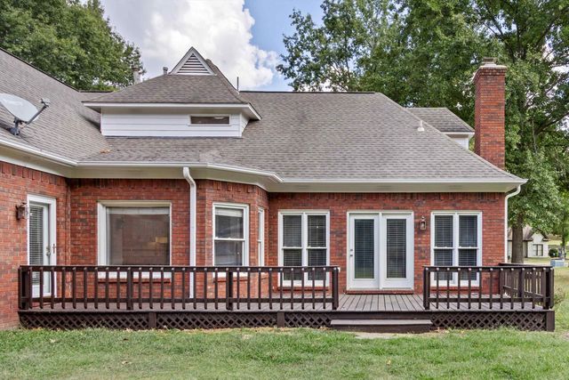 3851 DAVIES MANOR DR, Bartlett, TN 38133