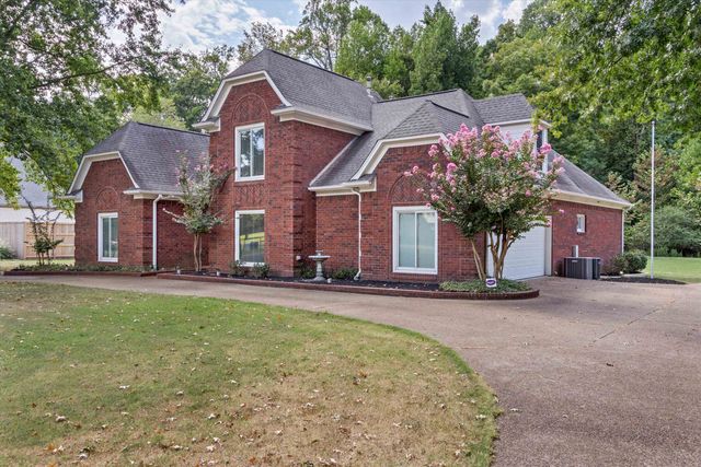 3851 DAVIES MANOR DR, Bartlett, TN 38133