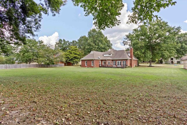 3851 DAVIES MANOR DR, Bartlett, TN 38133
