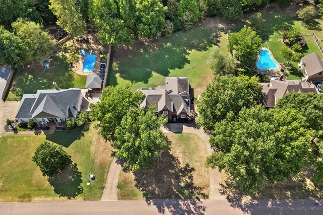 3851 DAVIES MANOR DR, Bartlett, TN 38133