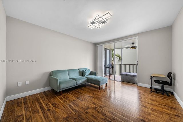 1690 NE 191st St 302-1, Miami, FL 33179