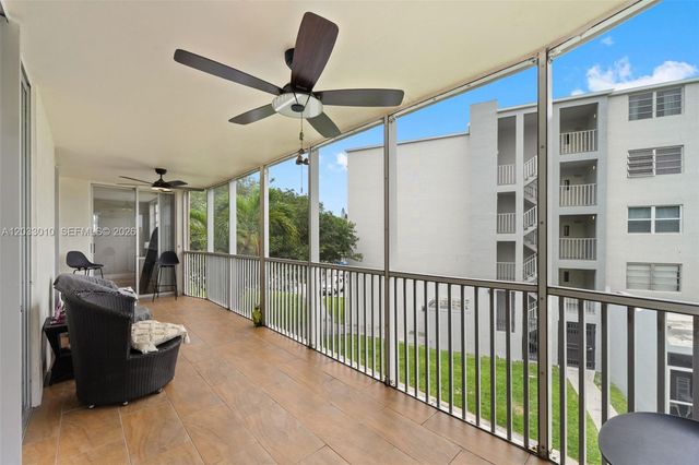 1690 NE 191st St 302-1, Miami, FL 33179