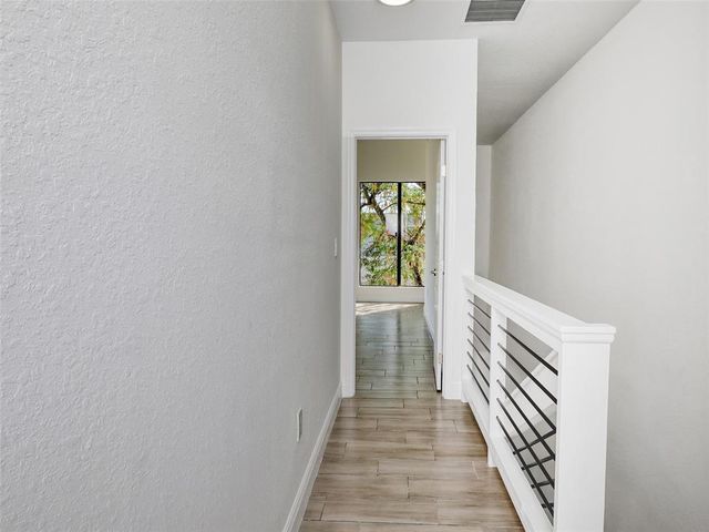 102 NW 41st Street 104, Oakland Park, FL 33309