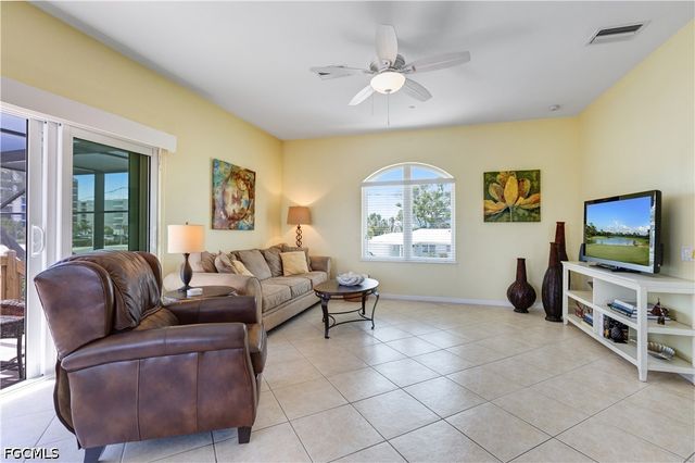 90 Ibis ST, Fort Myers Beach, FL 33931
