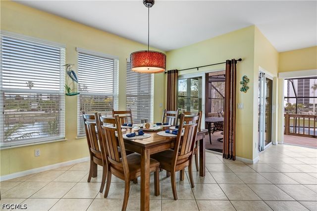 90 Ibis ST, Fort Myers Beach, FL 33931