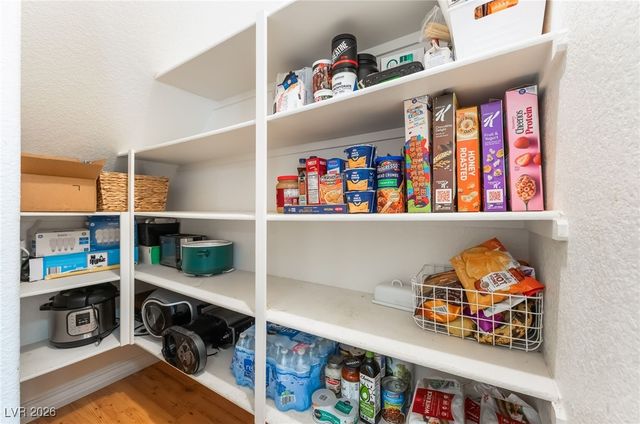 2581 Velez Valley Way, Henderson, NV 89002