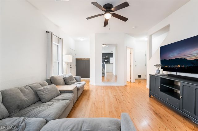 2581 Velez Valley Way, Henderson, NV 89002