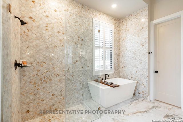 201 Barton Creek, Boerne, TX 78006