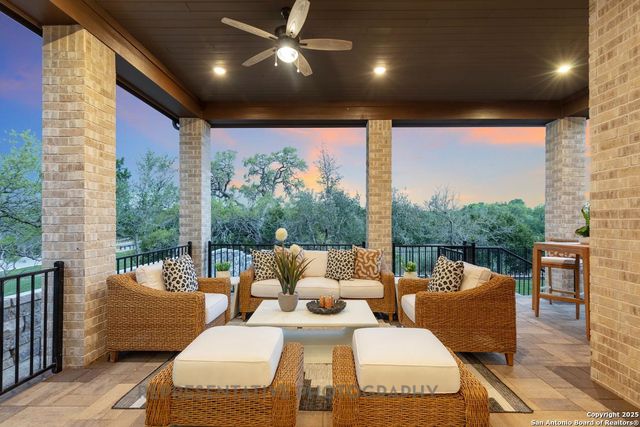 201 Barton Creek, Boerne, TX 78006