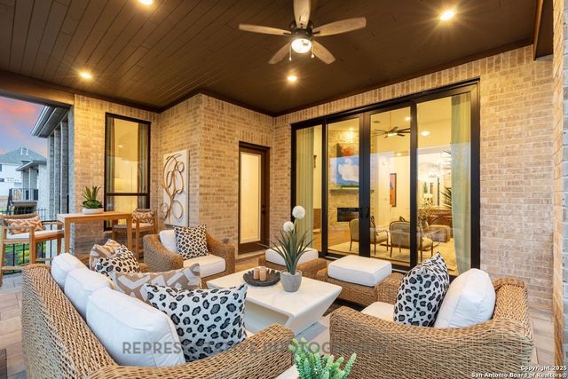 201 Barton Creek, Boerne, TX 78006